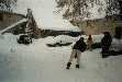 Nouvelle bagarre de boules de neige en plein jour cette fois